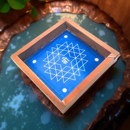 Rangly Aishwarya Lakshmi Kolam Rangoli Stencil Wooden,Pack of 1 Piece 5 * 5 inches