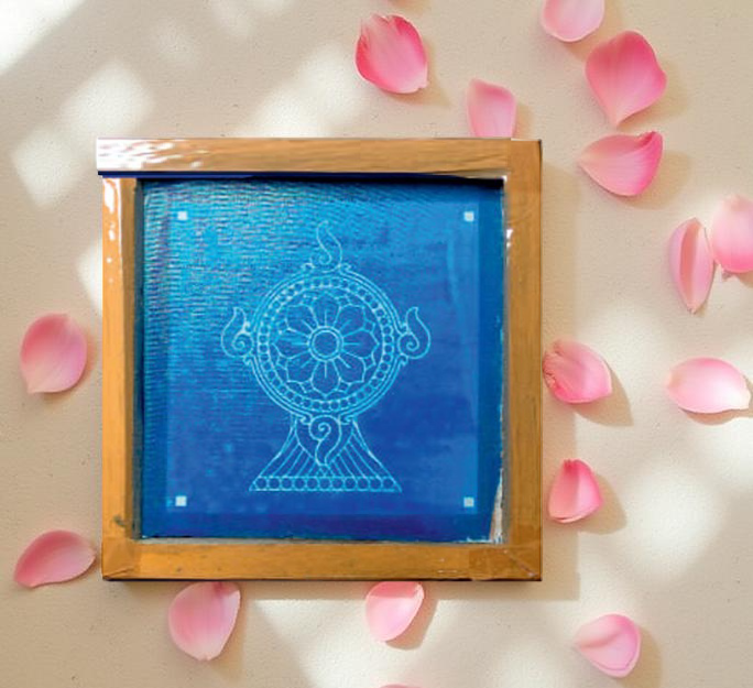 Rangly Chakram Rangoli Stencil Wooden 5*5 Inches Pack of 1 piece