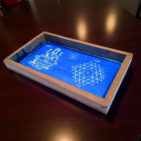 Rangly Aishwarya Kolam with Lakshmi Rangoli Stencil Wooden, 1 Piece (9x5 Inches)